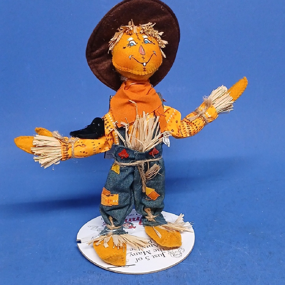 Annalee Doll 2019 Halloween Fall 12 in. Scarecrow w/ Brown Hat & Denim Overalls